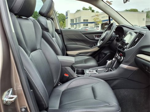 Used 2023 Subaru Forester Limited image 5