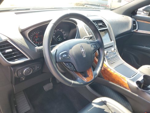 Used 2017 Lincoln MKX Reserve w/ Lincoln MKX Climate Package image 13