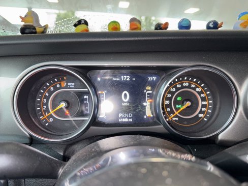 Used 2018 Jeep Wrangler Unlimited Sahara image 10