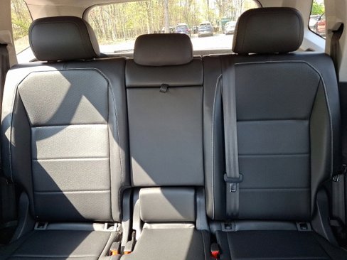 Certified 2021 Volkswagen Tiguan SE image 19