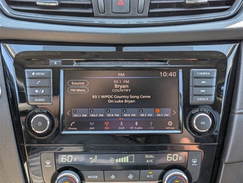 Used 2018 Nissan Rogue SV image 27