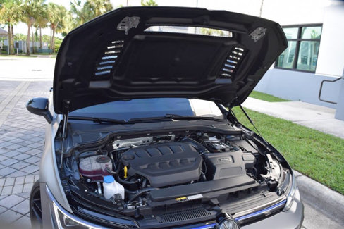 Used 2024 Volkswagen Golf R image 90