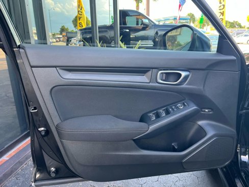 Used 2023 Honda Civic Sport image 10