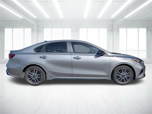 Used 2023 Kia Forte GT-Line image 2