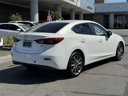 Used 2018 MAZDA MAZDA3 Grand Touring image 5