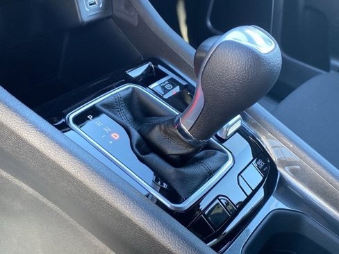 Used 2025 Jeep Compass Sport image 16