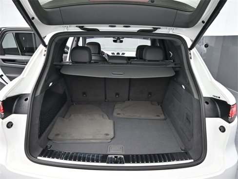Certified 2021 Porsche Cayenne image 23