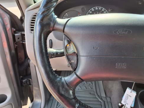 Used 2000 Ford Ranger XLT image 13