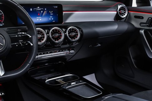 Certified 2024 Mercedes-Benz CLA 250 4MATIC image 13