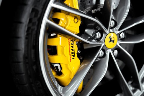 Used 2018 Ferrari 488 Spider image 15