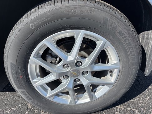 Used 2024 Chevrolet Equinox LT image 24