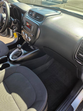 Used 2015 Kia Soul image 23