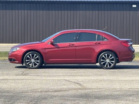 Used 2013 Chrysler 200 Limited w/ Sun/Sound Group image 4