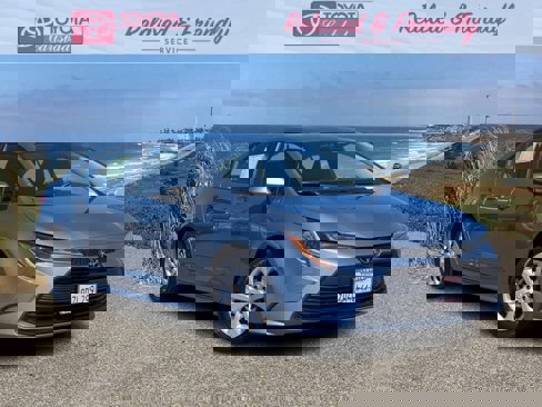 Used 2023 Toyota Corolla LE image 1
