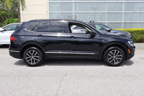 Used 2021 Volkswagen Tiguan SE image 10