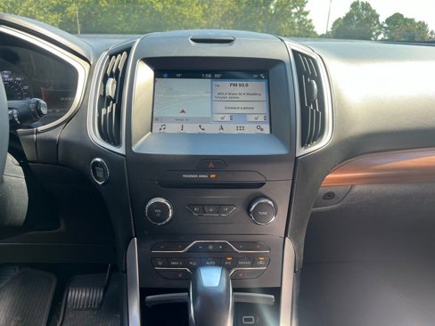 Used 2018 Ford Edge SEL w/ Equipment Group 201A image 11
