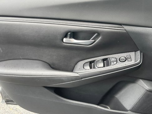 Used 2021 Nissan Sentra SV image 17
