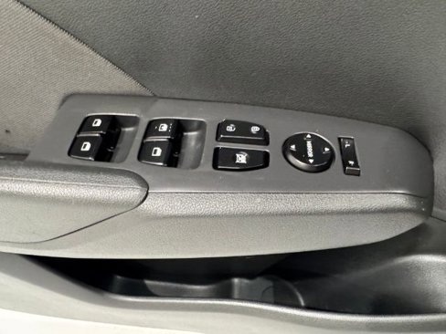 Used 2019 Hyundai Accent SE image 21