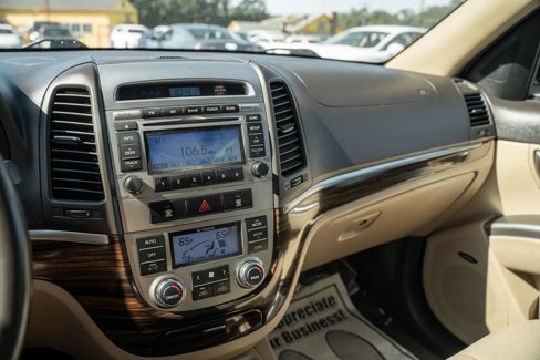 Used 2011 Hyundai Santa Fe Limited image 19