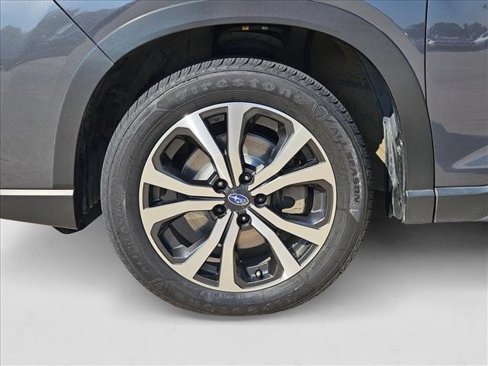 Used 2021 Subaru Forester Limited w/ Popular Package #3 image 9