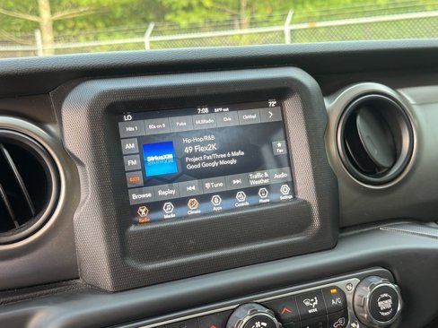 Certified 2018 Jeep Wrangler Unlimited Sport S image 25