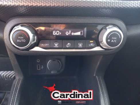 Used 2020 Nissan Kicks SV image 27