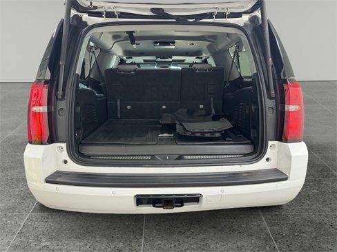 Used 2018 Chevrolet Suburban LT image 20