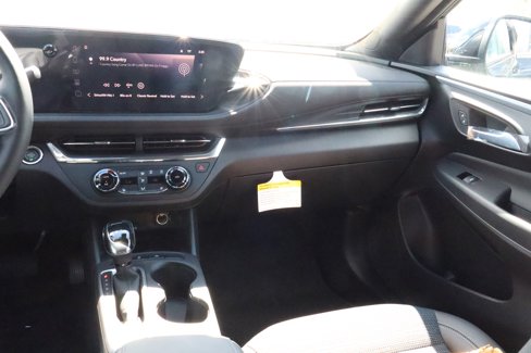 New 2025 Buick Envista Preferred w/ Convenience I Package image 11