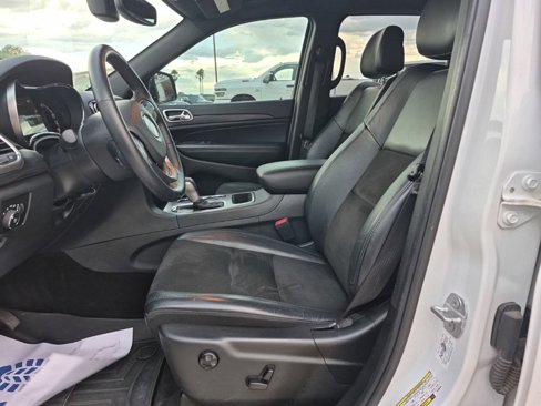 Used 2019 Jeep Grand Cherokee Altitude image 17