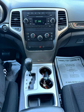 Used 2012 Jeep Grand Cherokee Laredo w/ Laredo E Group image 17