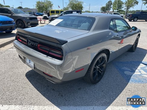 Used 2018 Dodge Challenger SXT w/ Blacktop Package image 31