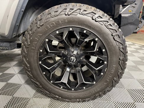 Used 2020 Jeep Wrangler Unlimited Sahara image 14