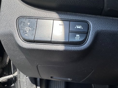 Used 2021 Kia Seltos SX w/ SX Sunroof Package image 5