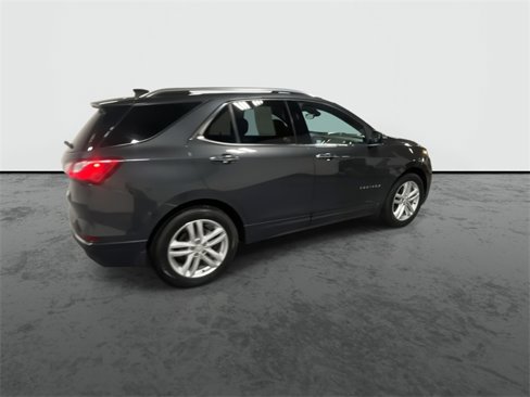 Used 2018 Chevrolet Equinox Premier image 9