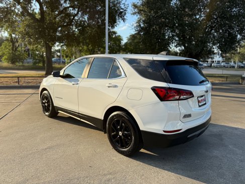 Used 2023 Chevrolet Equinox LT image 3