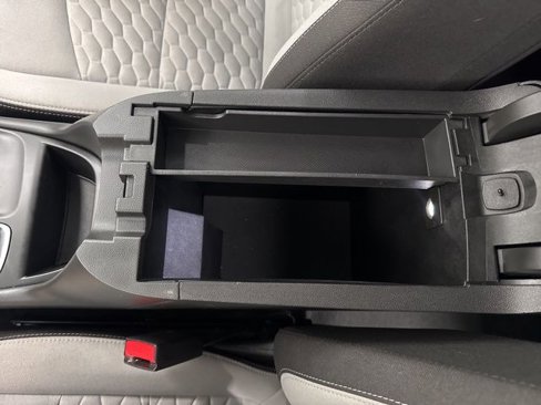 Used 2021 Chevrolet Equinox LS image 48