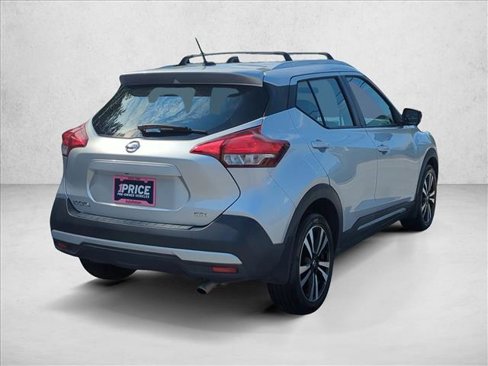 Used 2019 Nissan Kicks SR w/ SR Premium Package image 5
