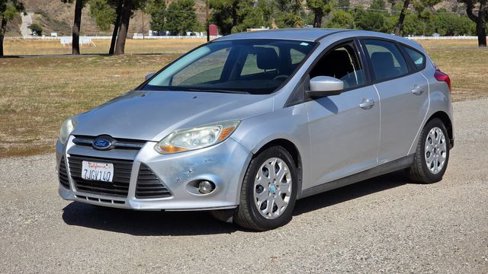 Used 2012 Ford Focus SE image 2