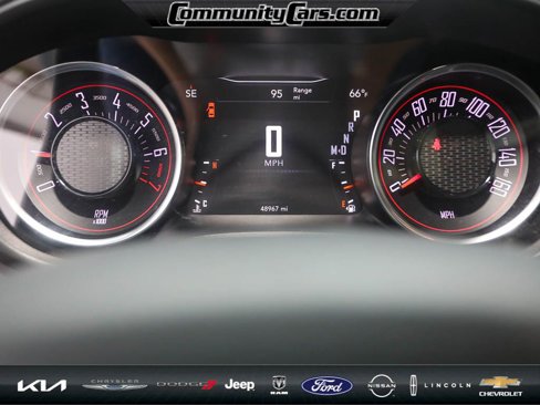 Used 2019 Dodge Challenger SXT image 14