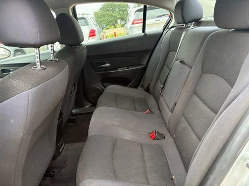Used 2016 Chevrolet Cruze LT image 8