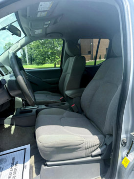 Used 2018 Nissan Frontier SV image 11
