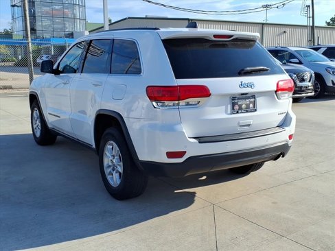 Used 2017 Jeep Grand Cherokee Laredo image 12