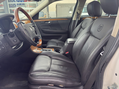Used 2011 Cadillac DTS Platinum image 12