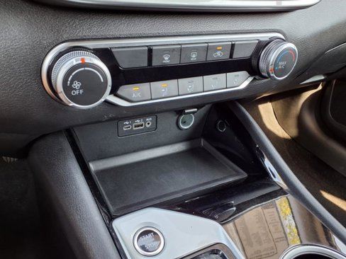 Used 2024 Nissan Altima 2.5 SV image 25