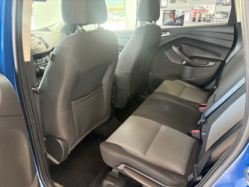 Used 2017 Ford Escape SE image 16