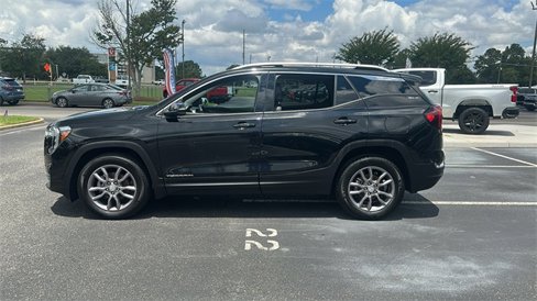 Used 2024 GMC Terrain SLT image 4