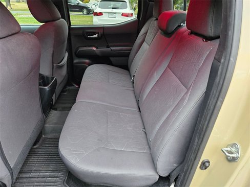 Used 2017 Toyota Tacoma SR5 image 21