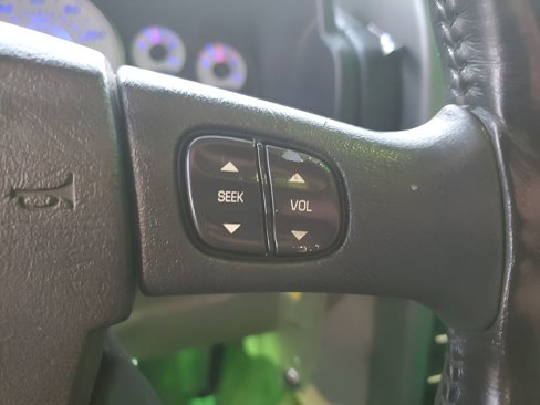 Used 2003 HUMMER H2 w/ Preferred Equipment Group image 36
