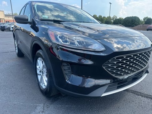 Used 2022 Ford Escape S image 1