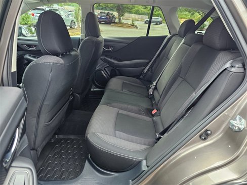 Used 2022 Subaru Outback Premium image 17